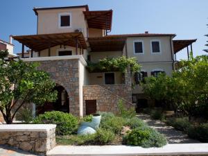 Alonissos Muses Villas Alonissos Greece