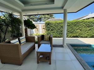 Private Villa mit eigenem Pool in einem Villen Resort in Plai Leam