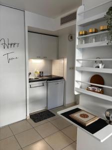 Apartment with private garage