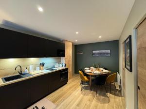 Appartements COSY TERRASSE 6 pers Ax Thermes Centre Parking : photos des chambres