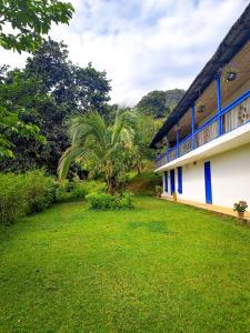 Finca Rústica, Cocorná - Cacao, Charcos y Cascadas