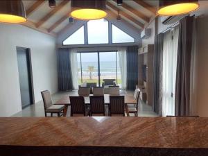 Rainy House By Serenity Sea House