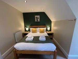 The Shoe Inn Rooms
