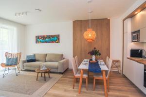 Platán Experience Apartman with lakeview