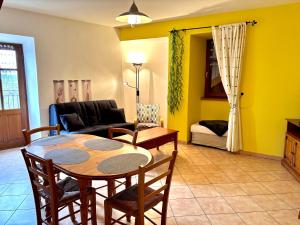 Maisons de vacances Gite ღ La tour du Chateau ღ : photos des chambres