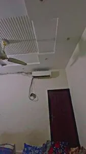 umer farooq Hotel - لاهور