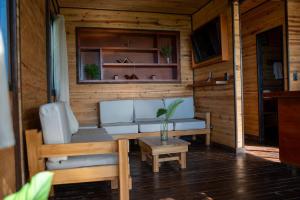 Le Paradis Bleu Palomino