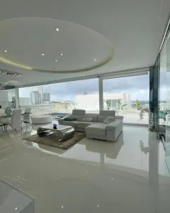 Penthouse with pool modern luxury - Is-Swieqi