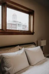 The Mueller Haus - Hermann