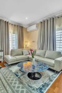 Silver Shells Lifestyle Villa - Damba