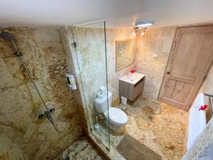 Exclusive Beach Access Family Size Home