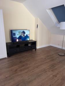 Close Central London 1 bed Apartment Sleeps 3