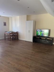 Cozy London Apartment close Central London