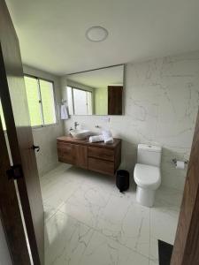 Alojamiento Privado en Avenida Principal