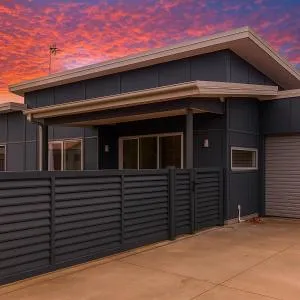 Modern on McMillan Central, WiFi, Smart TV - 阿什伯顿