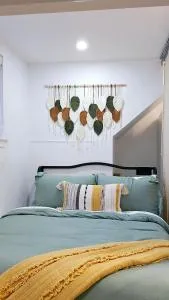 Cozy Bright Studio - Wave Crest