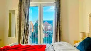 Golborne 2BR Gem with Free Parking and Spacious Remote Work - Ashton in Makerfield