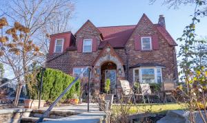 African Oasis Luxury Inn at the Gallery