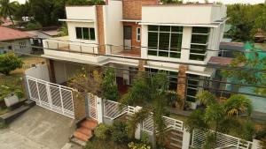 La Casa Vacanze Ph in Batangas City 5BR with Pool