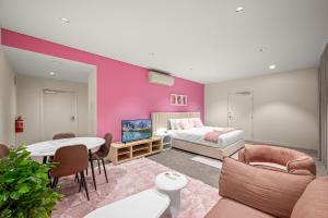 4Bedroom Millionaires Home !Extended Stays Ideal!