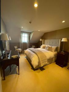 The Shores Country House