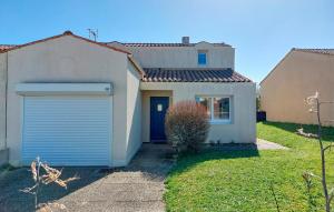 Beautiful Home In Royan With Wifi