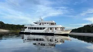 Mamirauá Barco Hotel - Praia Dourada