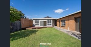 Cozy, quiet private room in shared house, Lalor