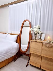 6 minutes to Hongdae Street ,3 minutes to Sangsu Station, 3 minutes to Cafe Street, Hangang, Hongdae Walk #Good Location