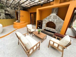 Cendana Trang An Retreat