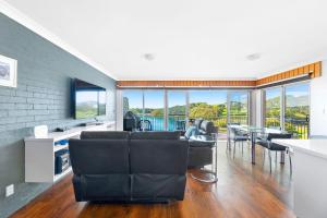 Pacific Pines Unit 5