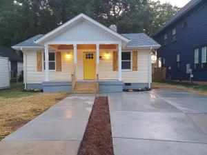 1 Bedroom Piña Pecan House by Palace of Nobles