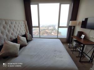 DELMARE BeachFront Sea View