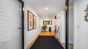 Seabreeze Escape by HolidayCo