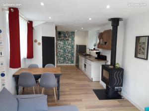 Gîte dans un écrin de verdure 3 mn mer