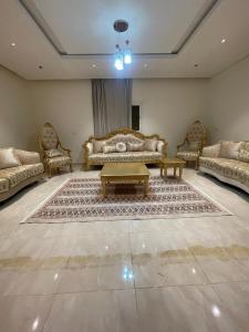 RoseVilla روزفيلا