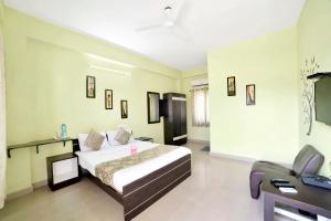 Hotel O Hitech Suites