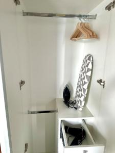 Cozy 1BR at Greenbelt Hamilton Makati