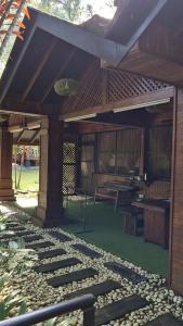 Escape to Nature Cozy Terrace Room by the River