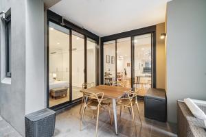 Stylish City Escape with Private Courtyard