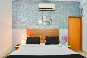 Hotel O JLN Marg Malviya Nagar Formerly Hotel Braj Haveli