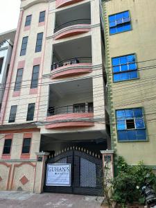 Guhan HomeStay - Bright & Cozy Studio Full Furnished & Full Kitchen, WiFi & Balcony