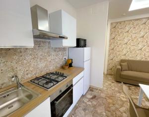 SIS HOUSE Apartment - Deluxe Apartment in Anzio City Center, 100m from the Sea