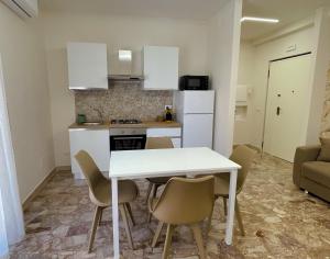 SIS HOUSE Apartment - Deluxe Apartment in Anzio City Center, 100m from the Sea