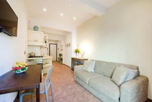 Romantic Hideaway 5 min Walk from Central Station