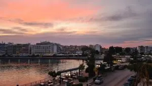 Debbie's διαμέρισμα δίπλα στο νερό ! - Kánithos