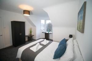 Beautify Refurbished Large 3 Bed Terrace