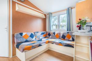 Campings Mobilhome - piscines - terrasse : photos des chambres
