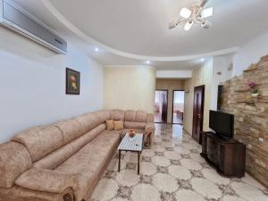 GoRent Anestiade Lux Apartment
