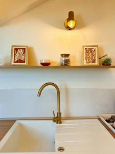 Sous les toits de la Digue